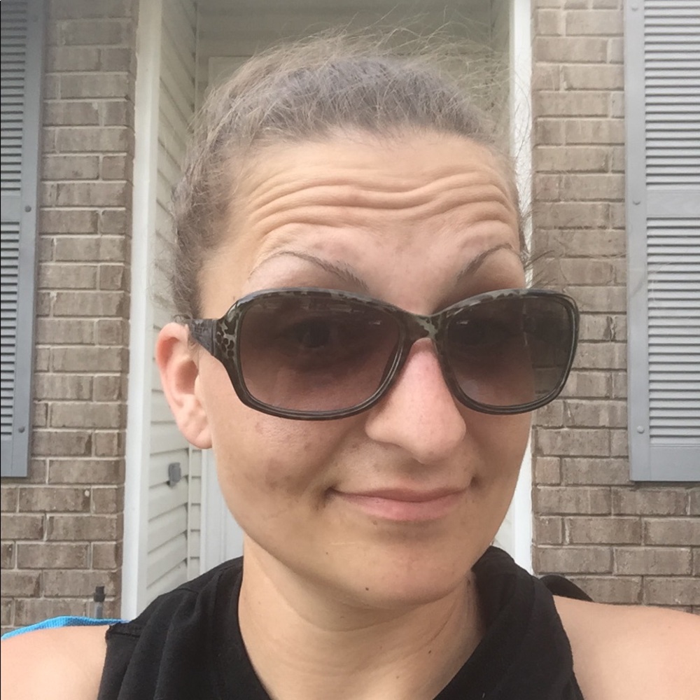 Meet your Posher, Kristin